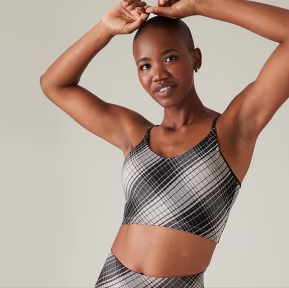 Athleta Tops - athleta womens cream/black textured elation v-neck longline bra size small